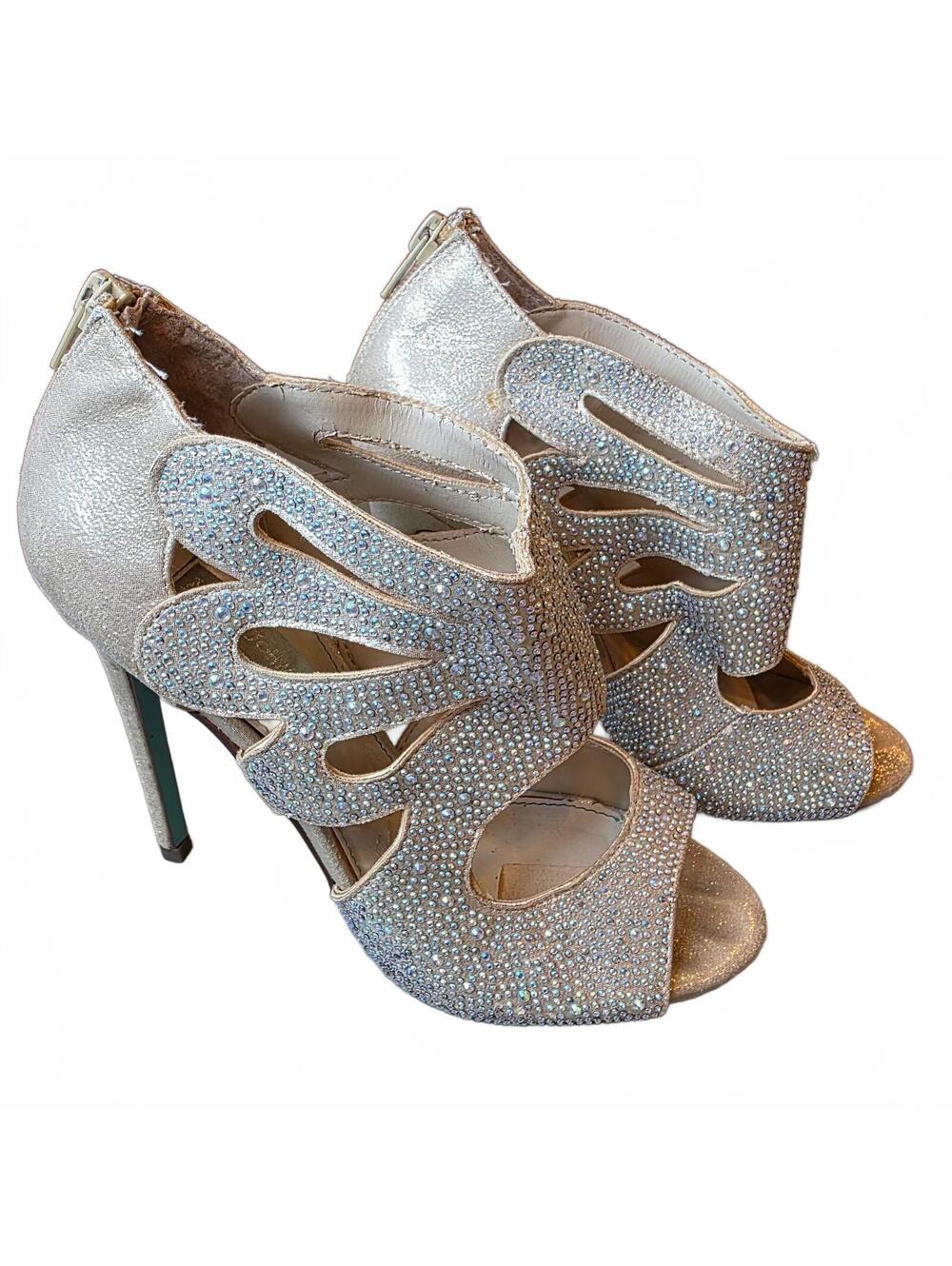 Betsy Johnson Blue Women's Heels in Champagne with Crystal Embellishment Size 8